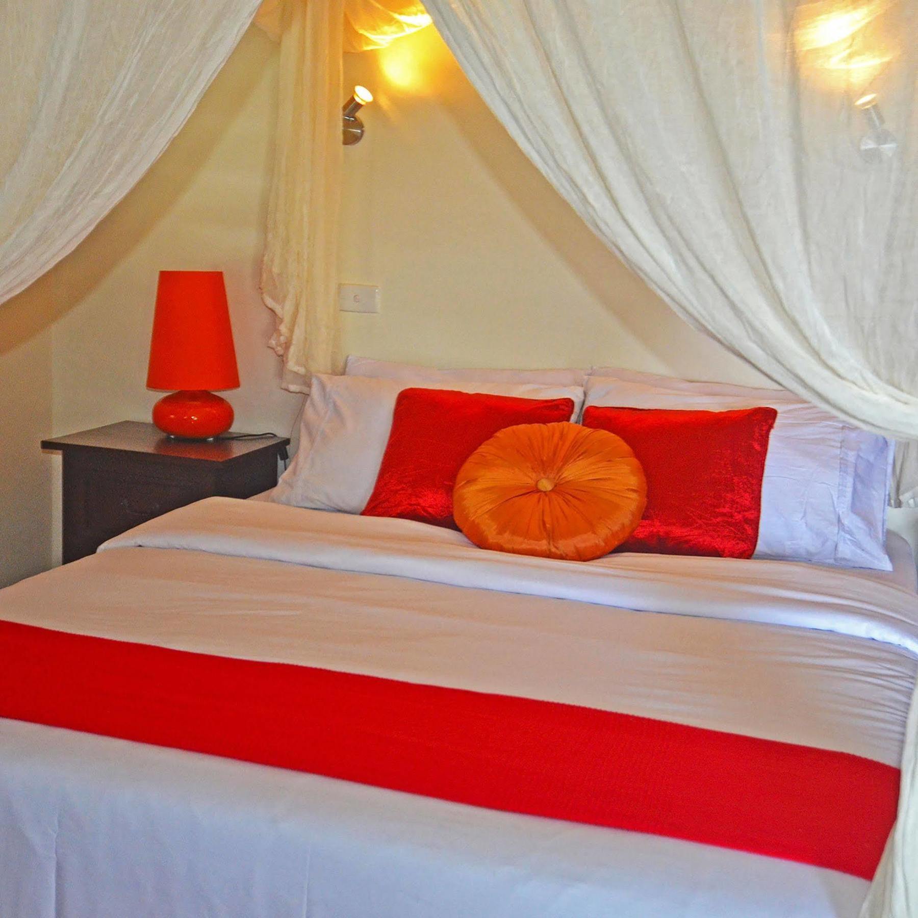 Coco Beach Resort Port Vila Exterior foto